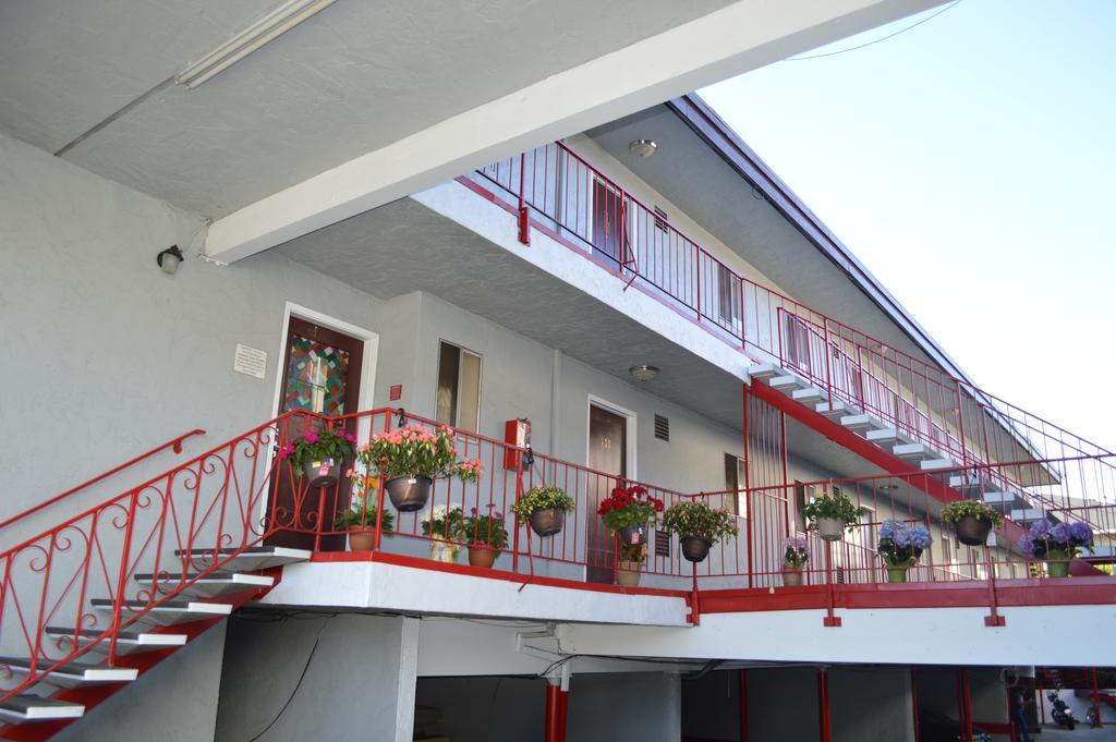 Motel Glass Slipper - Stanford 3*